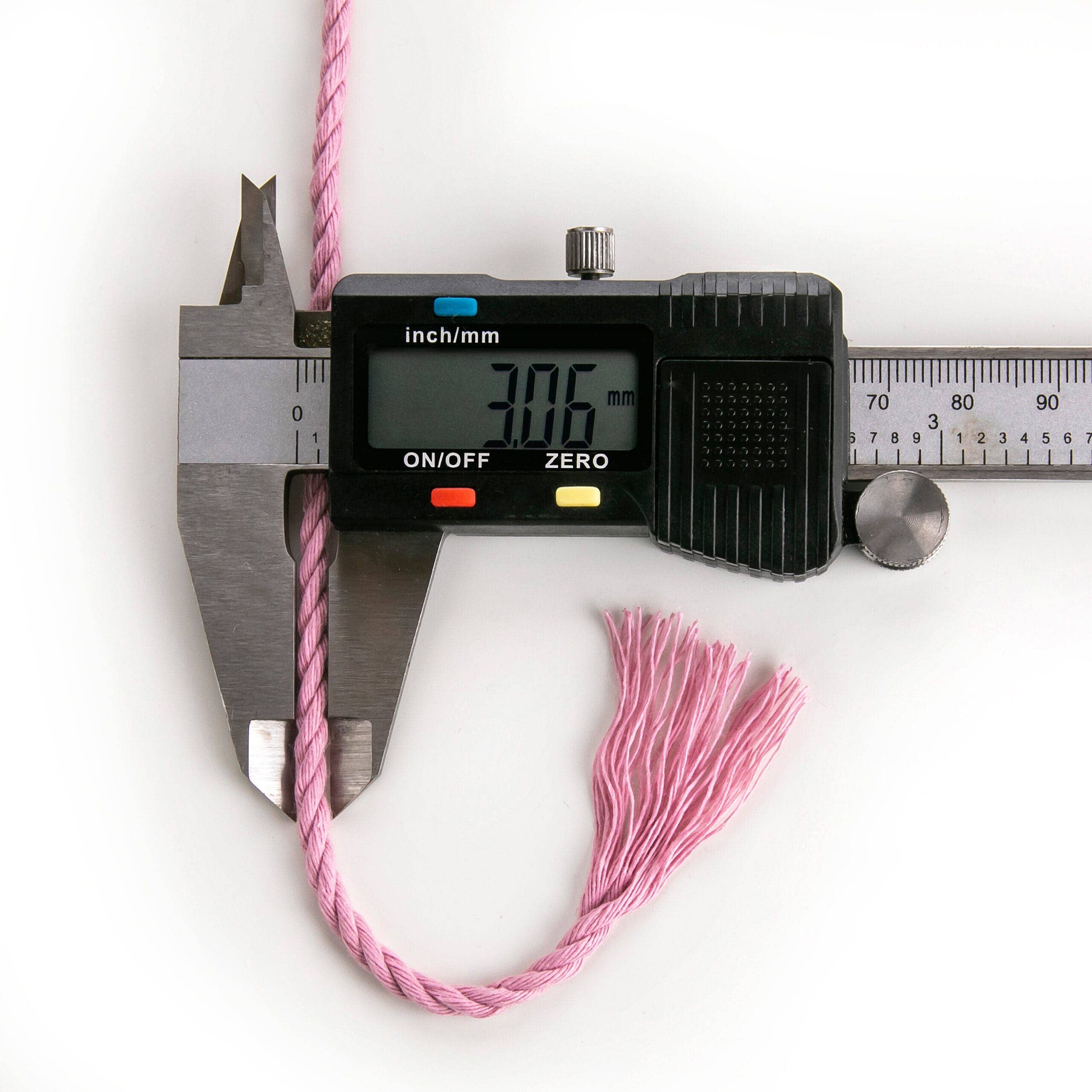 MB Cordas – Großhandel Garn – 3 mm 3-adrige gedrehte Makramee-Baumwollkordel 1 kg, DUTY PINK, 260–300 m, 3-lagige Bastelschnur4