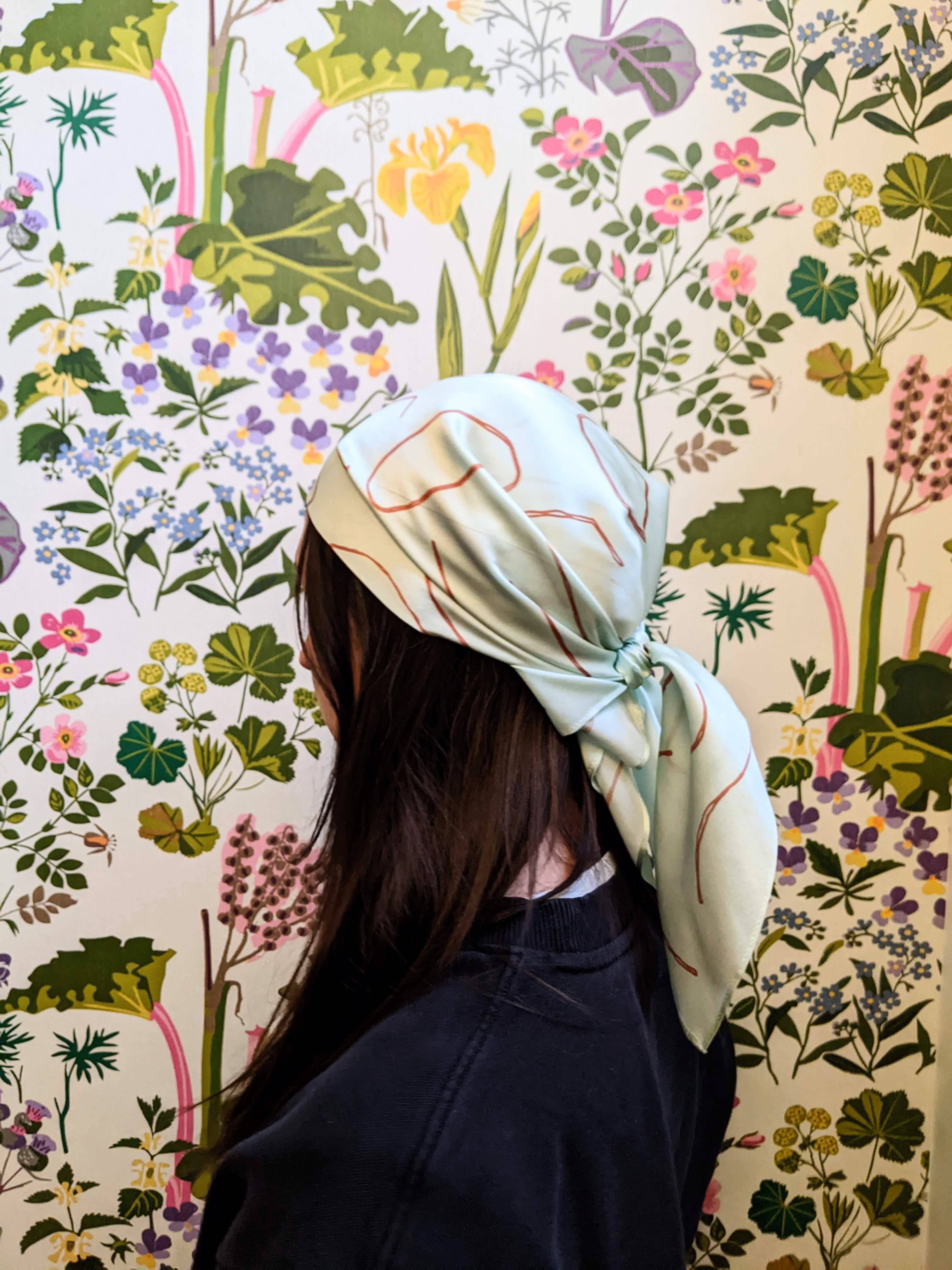 Madeleine Sywulak US - Wholesale Scarf - Women's - 100% Silk Scarf - Ecru & Black6