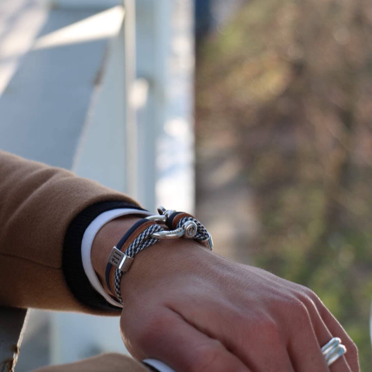 Être - Bracelets & Accessories - Wholesale Jewelry - Men's - Men's Bracelet | Grand - Triple bleu2