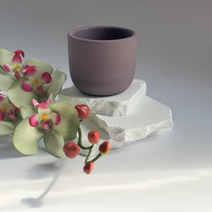 Tavv Inc - Wholesale Candle Holder - Concrete,Tulip shape Candle Vessel, 8oz