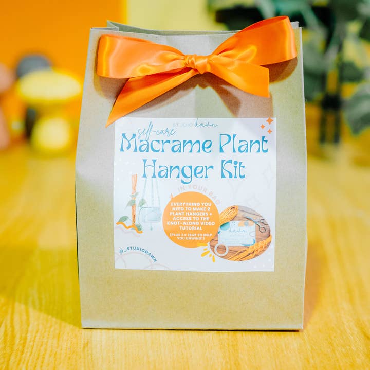 Studio Dawn - Wholesale DIY Craft Kit - DIY Macrame Plant Hanger Kit5