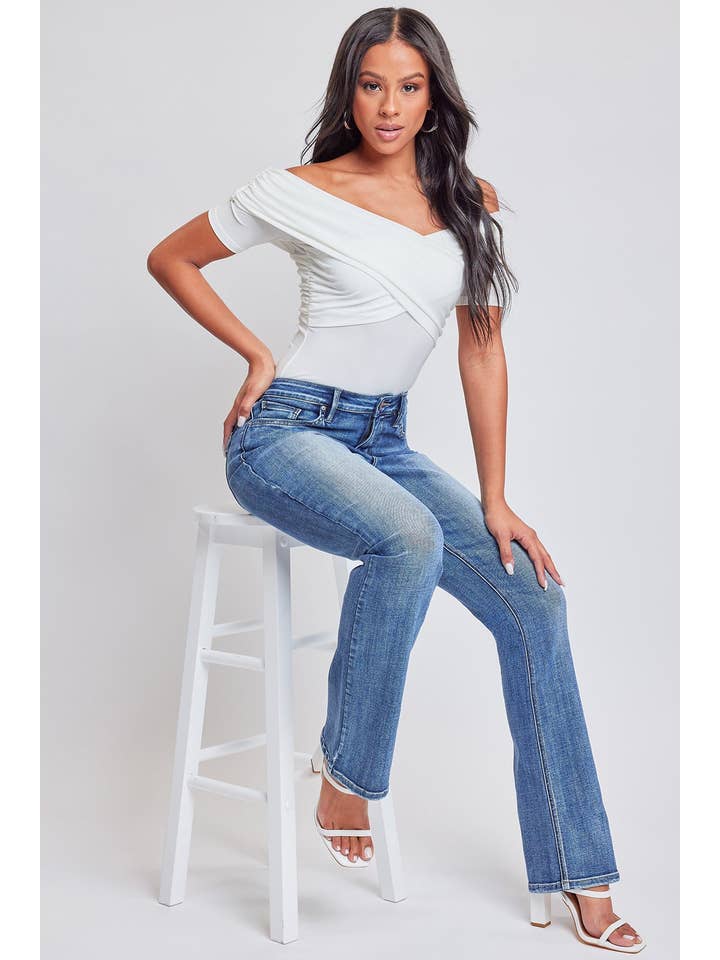 YMI - Wholesale Jeans - Women's - Women's Bootcut Jeans with Flap Pockets-P6087519