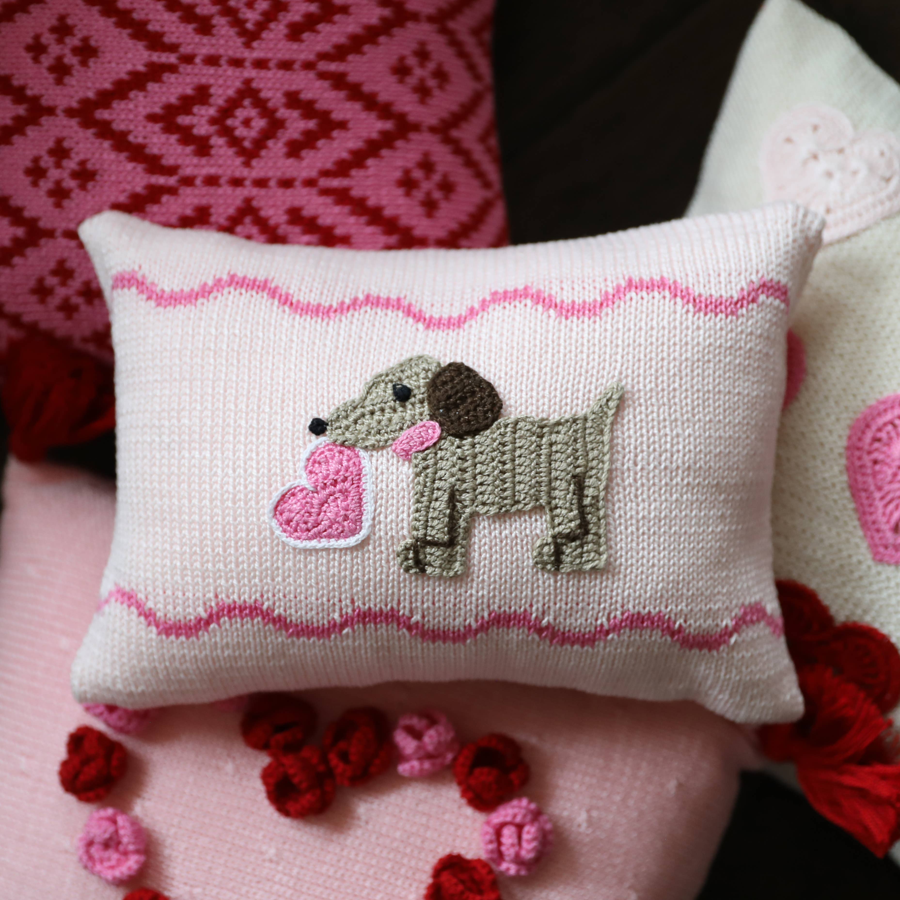 Melange Collection - Wholesale Throw/Decorative Pillow - Valentine Puppy Dog Mini Pillow - Pink2