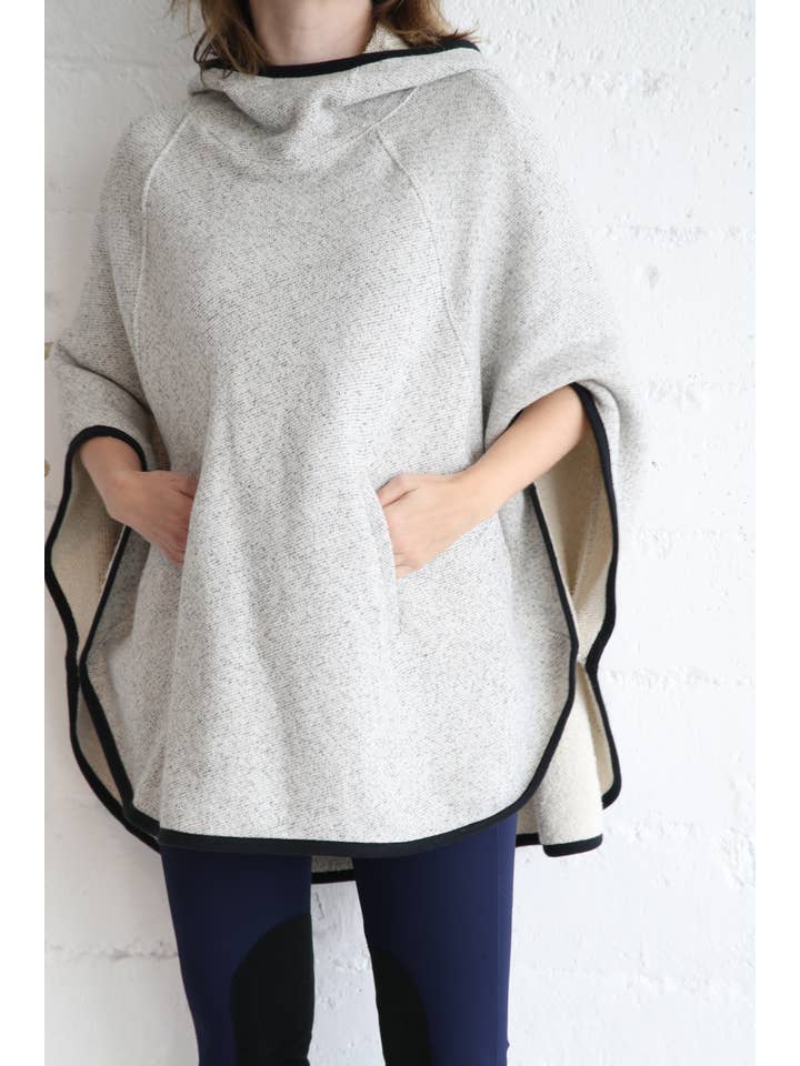 Levade Kentucky - Wholesale Poncho - Women's - Perfect Poncho