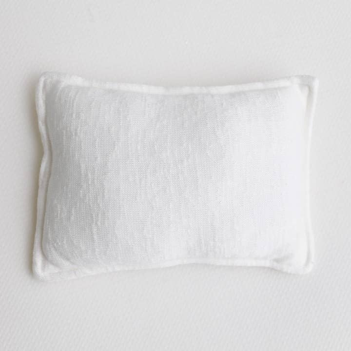 Marshmallow Pude (INGEN SØM) for engroshandel hos Ana Brandt Baby