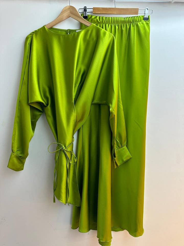 LORIANE - Wholesale Top & Skirt Set - Women's - 10522 one size long top + skirt set12