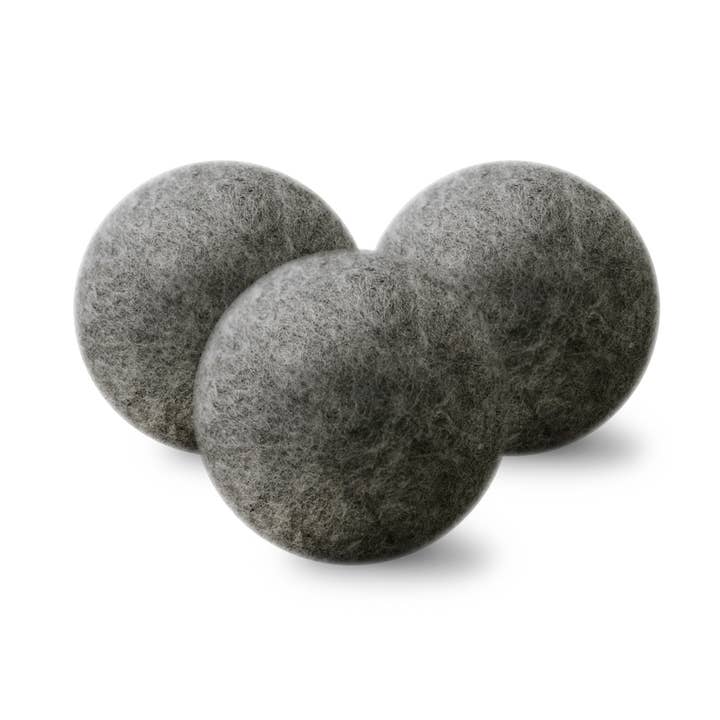 100 grå uldtørrekugler | Miljøvenlige vaskekugler for engroshandel hos Moss Creek Wool Works UK | Wool Dryer Balls