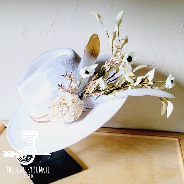 Boho Western Wedding Floral Feather Bridal Hat in Bone 984h and other Purchase Wholesale riff. Free Returns & Net 60 Terms on Faire trending on Faire.