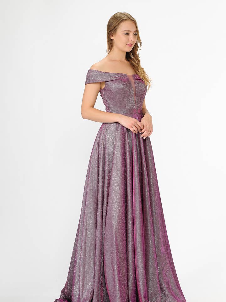 8464 Montrez que vous êtes un roi avec ce tissu en tricot à paillettes. pour la vente par POLY USA