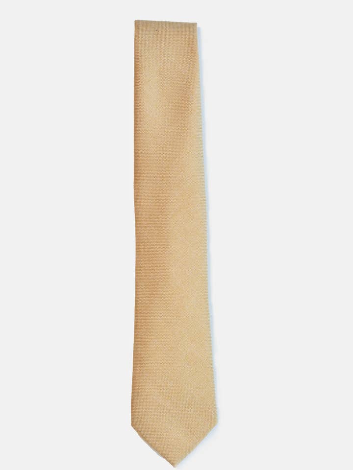 Taupe linneslips för wholesale av Curated Basics