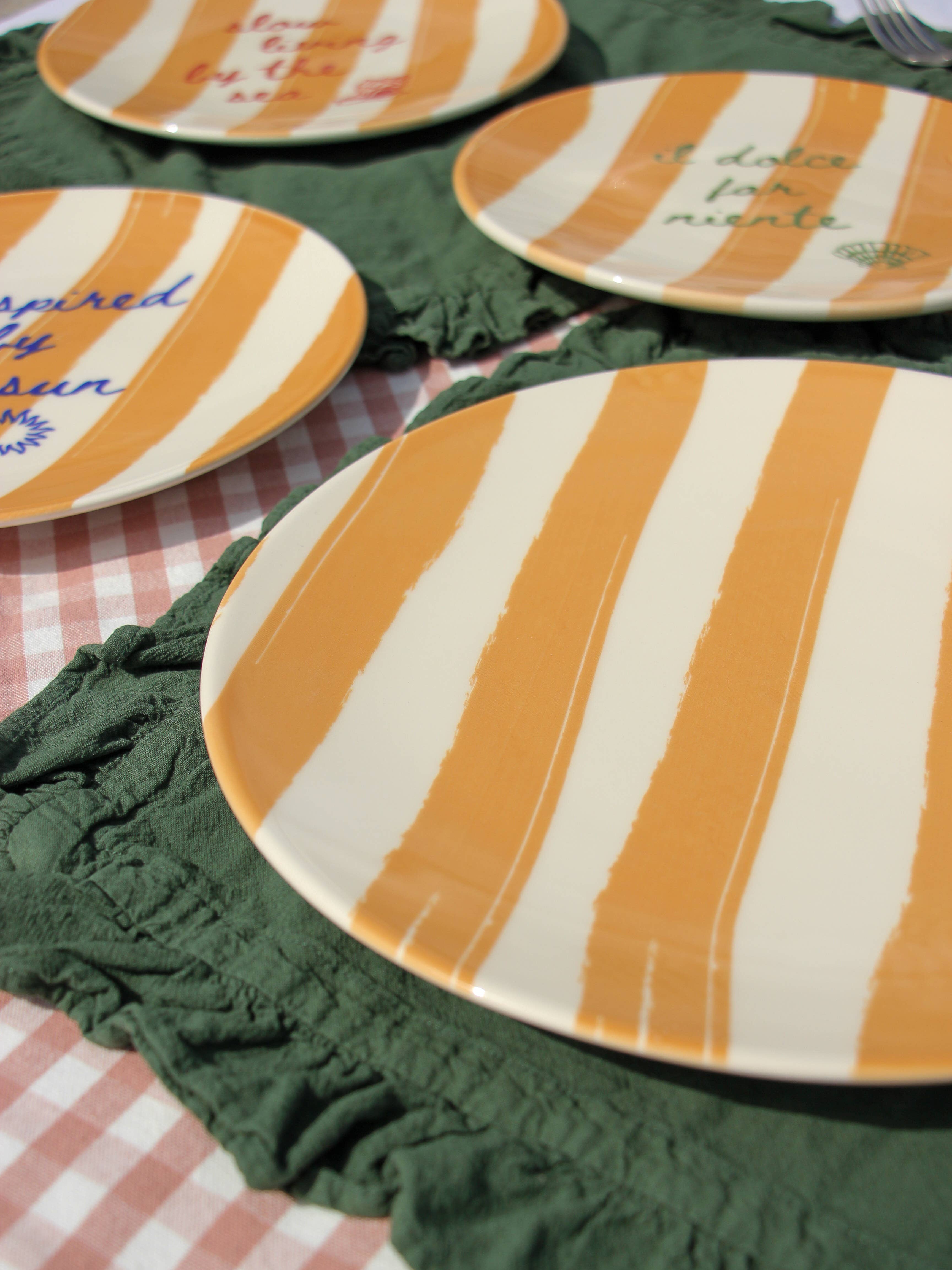 Pó de Barro - Wholesale Dinner Plate - Dinner Plate Stripes Mood 4