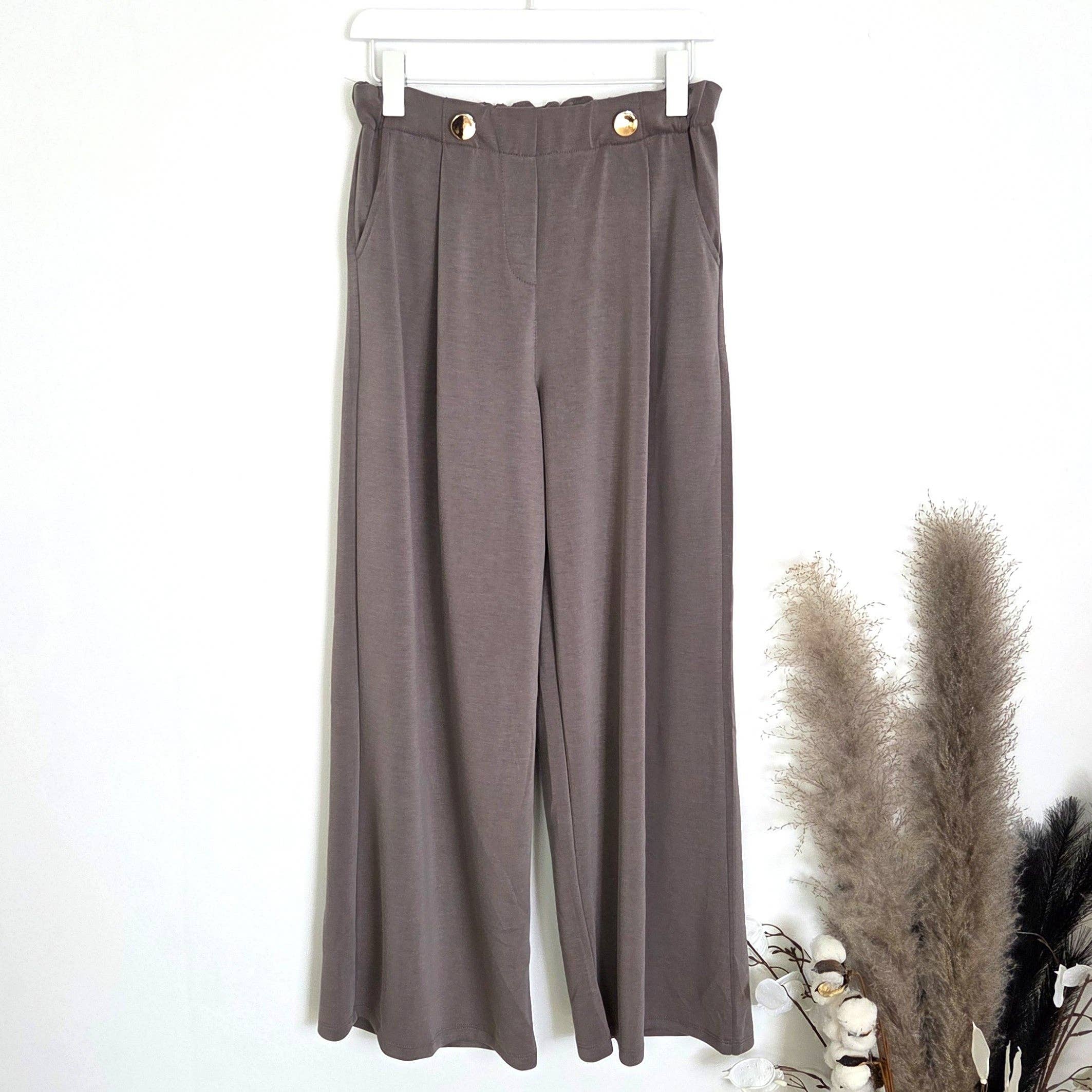 Tempest Designs – Großhandel Hose – Damen – Luxus-Scuba-Stoffhose mit weitem Bein, goldenen Knöpfen und Taschen (M-L)3