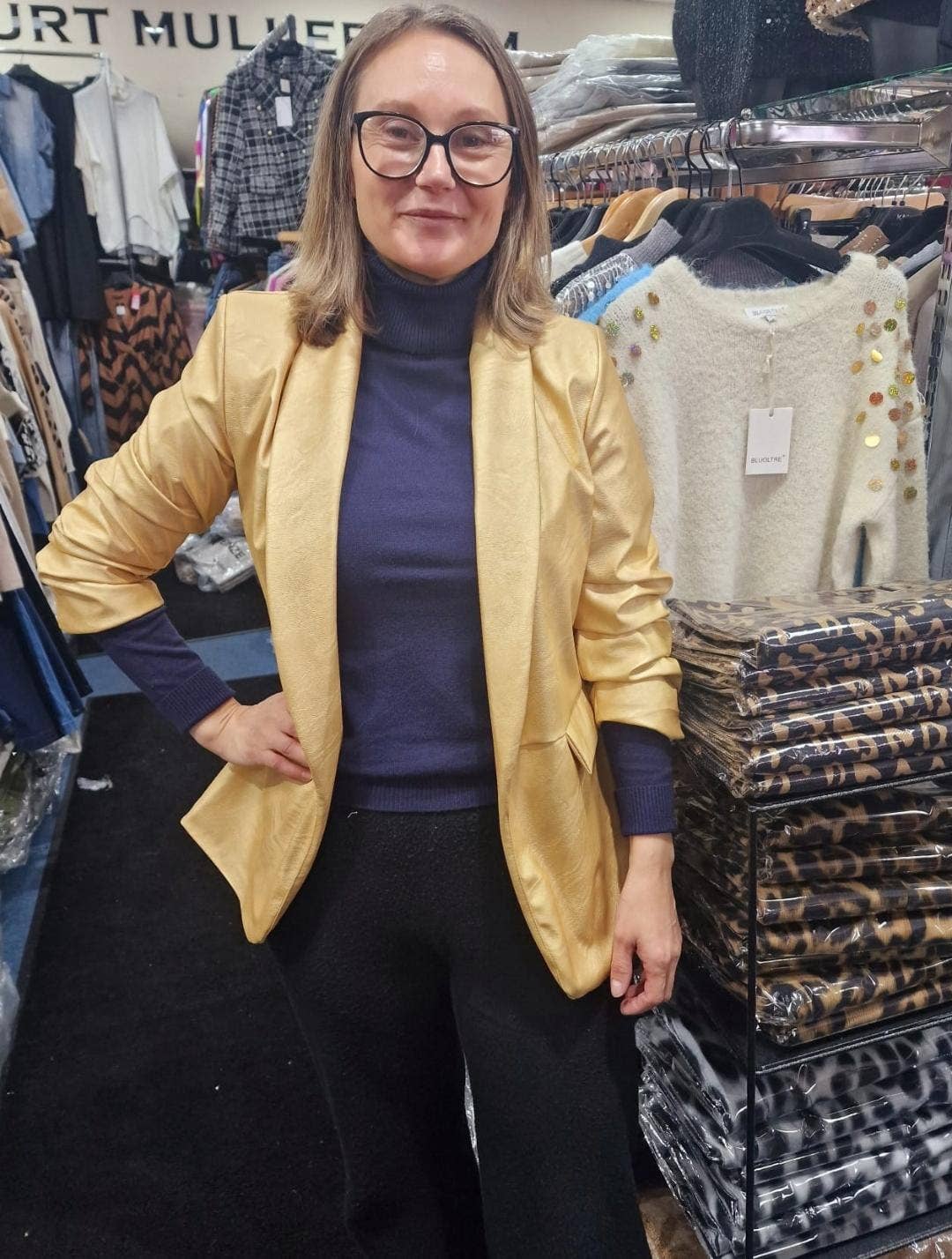 Kurt Muller – wholesale Blazer – Women's – Vegan Leather Look Matte Ruched Sleeve Blazer6