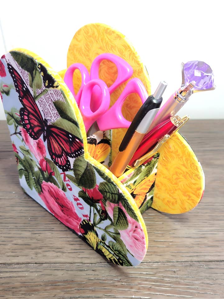 Schreibtisch-Organizer, herzförmig, 100% Baumwollstoff, Schmetterlinge und Blumen für den Großhandel von Chic Brico