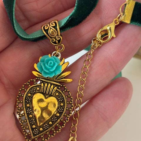 Miss DJ Angel - Wholesale Pendant/Charm Necklace - Heart choker, green-gold heart necklace, ex-voto charm, choker gift for mom, gift for wife/loved one, handmade choker2