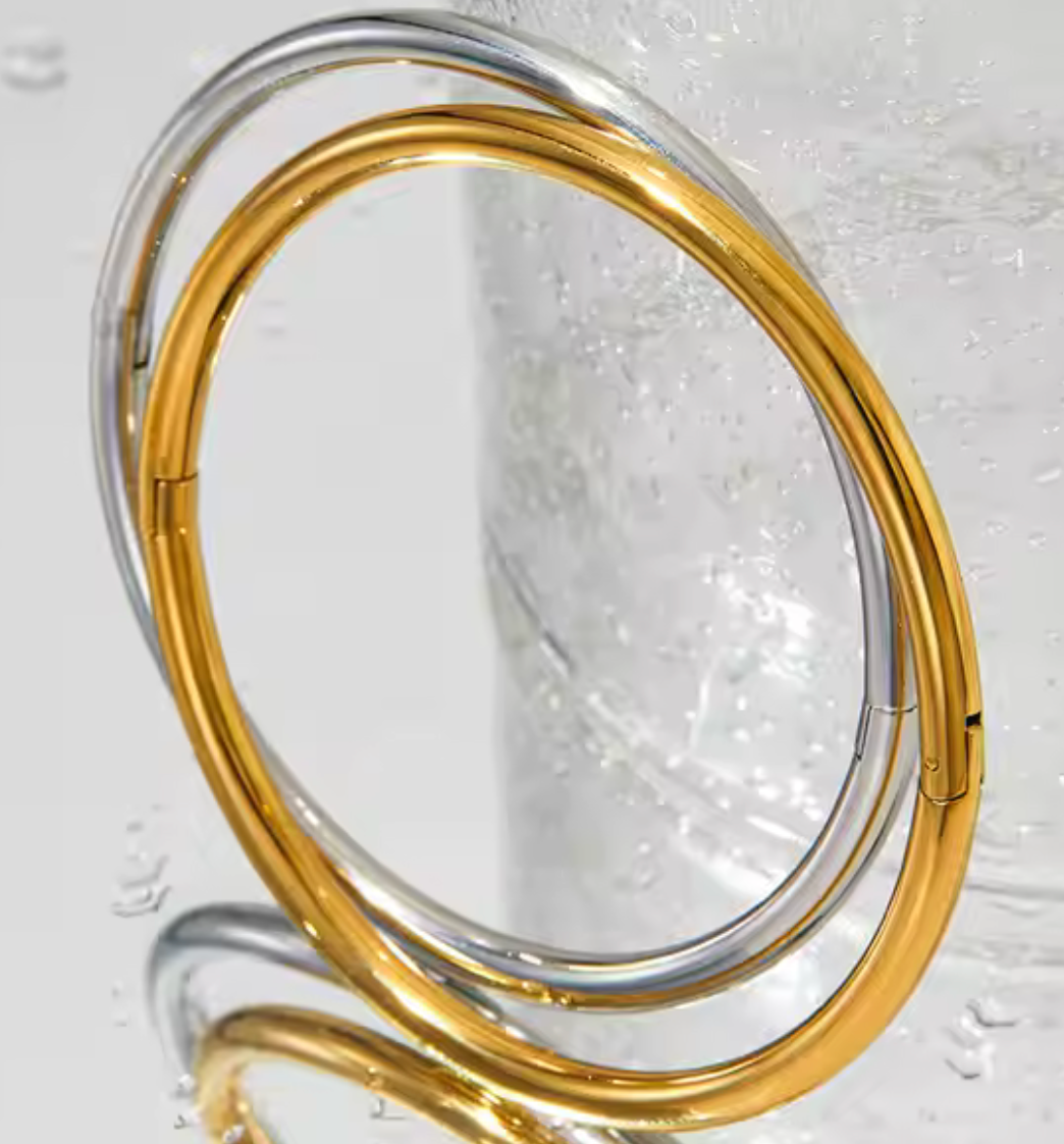 HoopLa - Wholesale Bangle Bracelet - Sofia-Hinge Bangle 14K Gold Stainless Steel Waterproof13