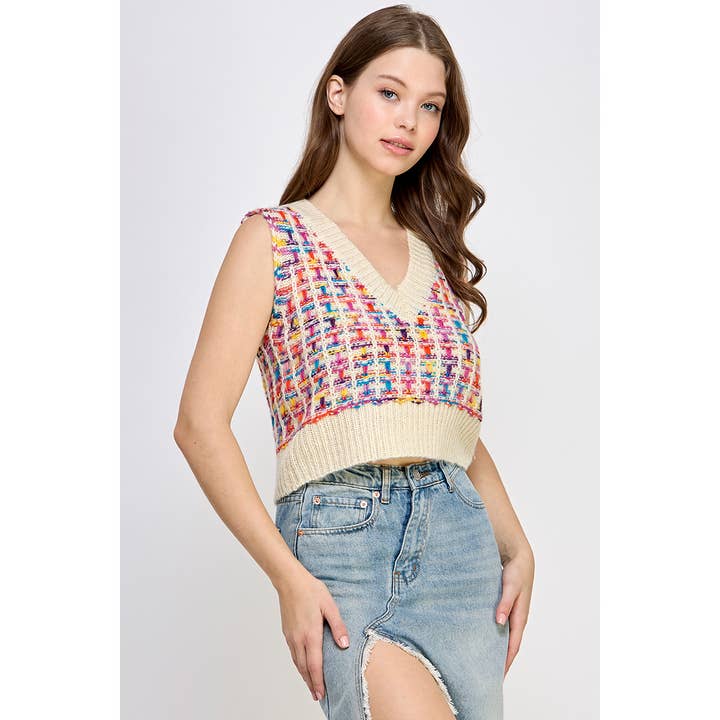 MEHRFARBIGER TWEED-PULLOVER MIT V-AUSSCHNITT UND TANKWESTE für den Großhandel von TREND SHOP