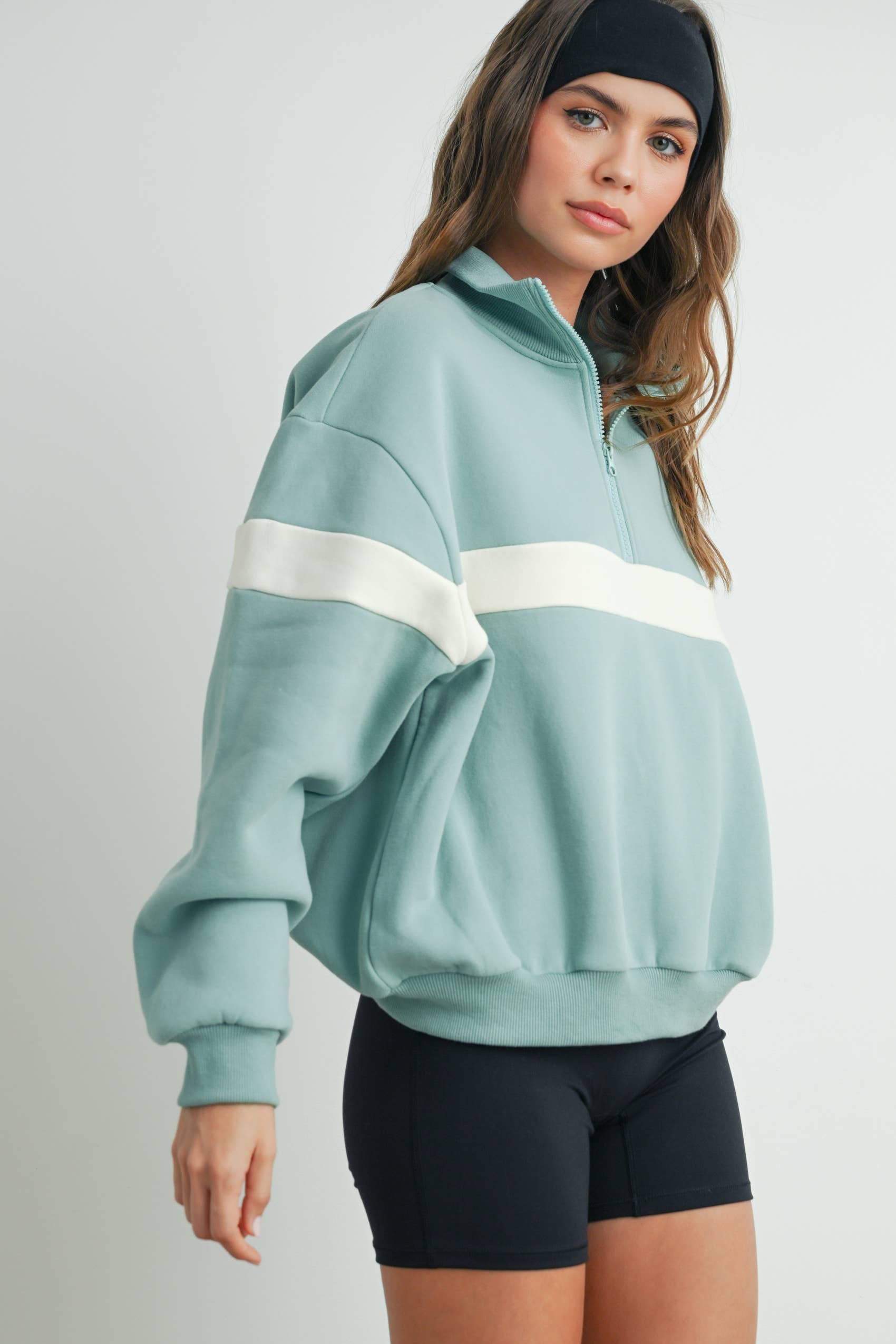 BUTTERMELON - Wholesale Sweatshirt - Women's - Two-Toned Half Zip Collar Sweatshirt - BMT753561