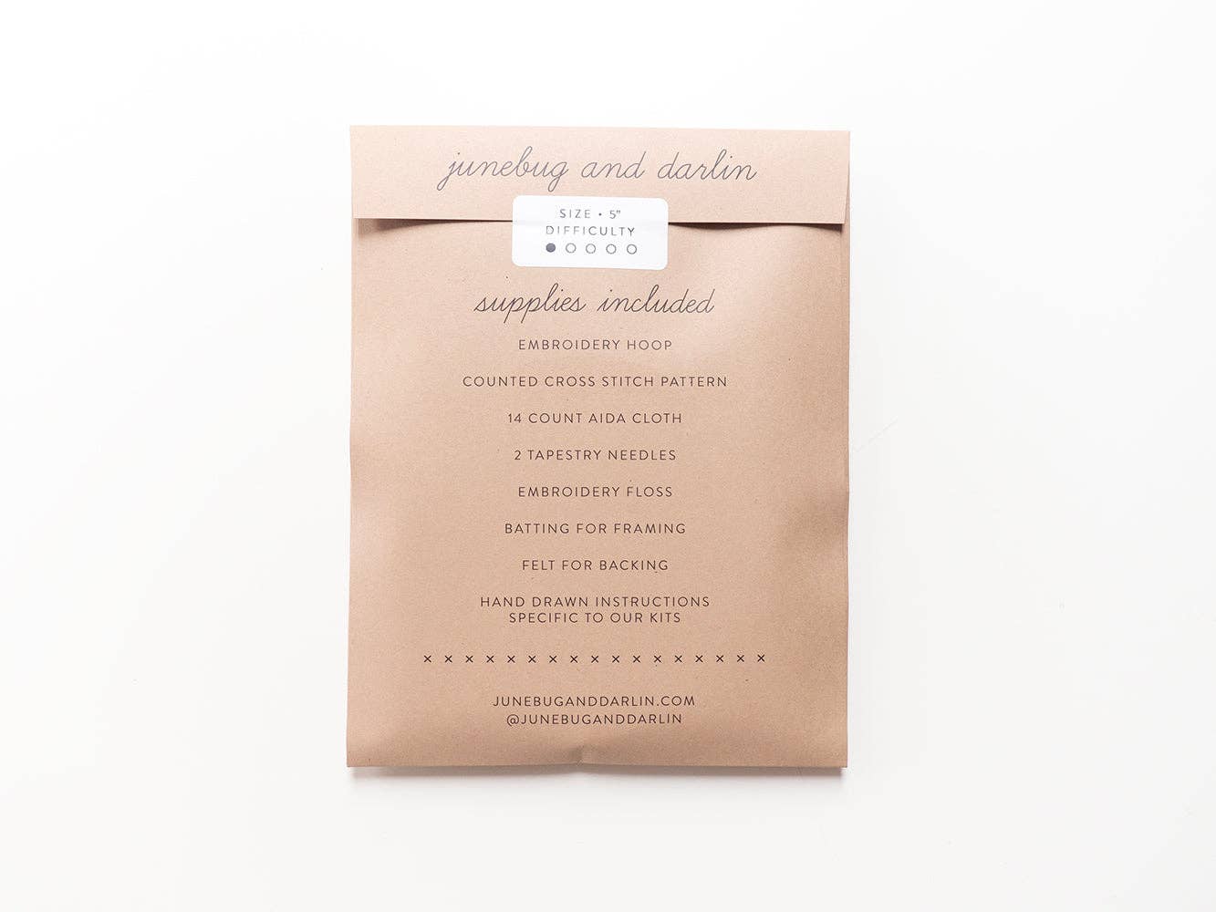 Junebug and Darlin – Großhandel Kreuzstich-/Stickzubehör – Set Spread Like Strawberries5