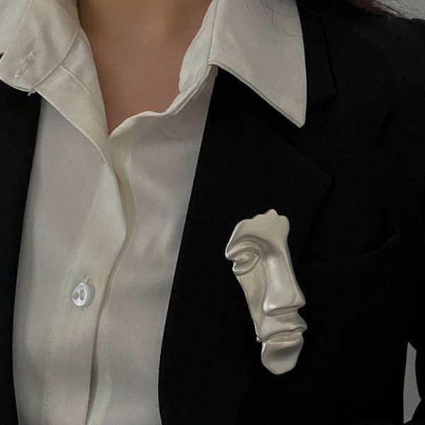 Plush Looks – wholesale Brosch – Artistik retro vintage brosch i matt finish2