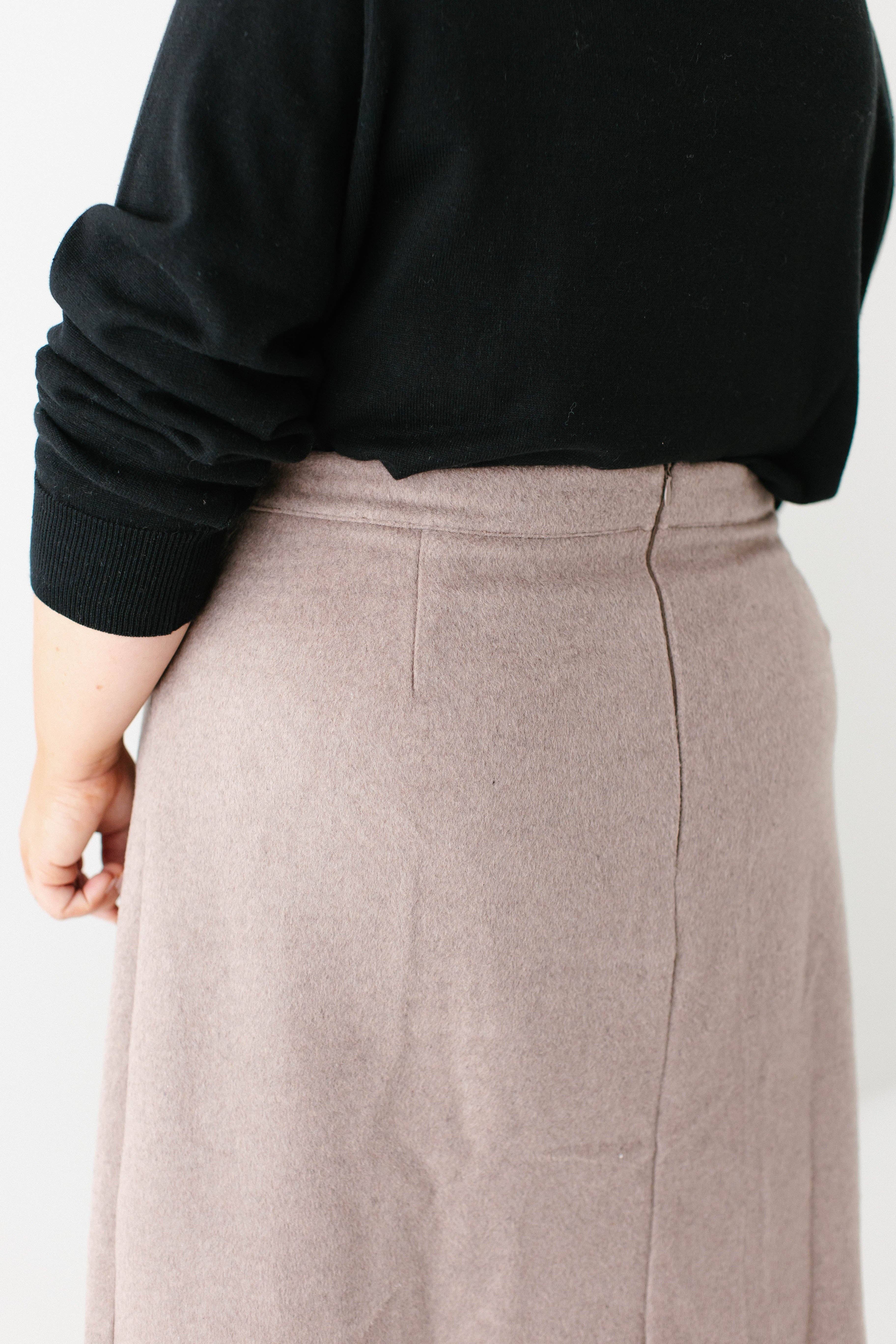 Warmes Taupe 'Charlotte' Wollmischung A-Linien-Rock ENDGÜLTIGER VERKAUF für den Großhandel auf Faire10