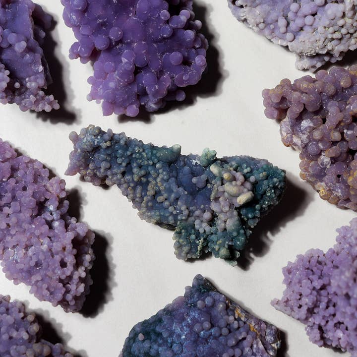 Natures Artifacts Inc - Vente Pierre et cristal de spiritualité - Agate raisin naturelle (grande taille)2