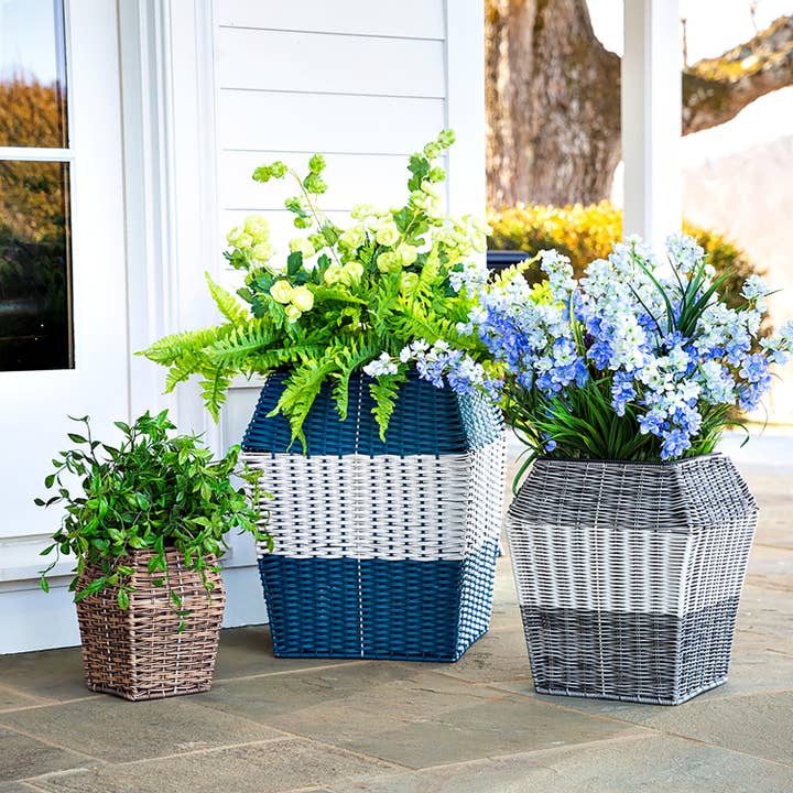 High Resin Wicker Planter Set of 3 for wholesale by Evergreen Enterprises