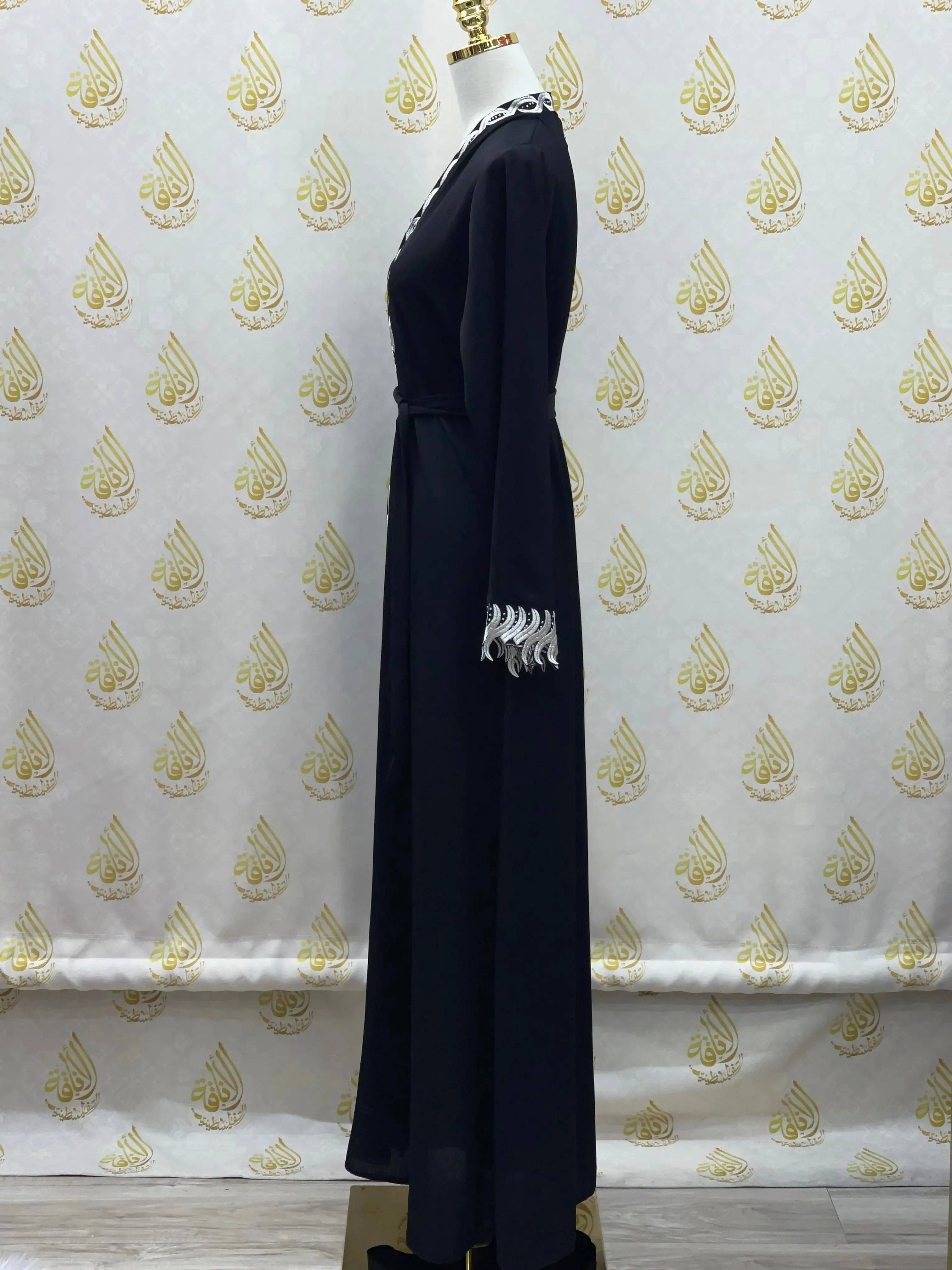 Palestinian Elegance - Wholesale Kaftan - Women's - Elegant Abaya: Style and Sophistication in Harmony35