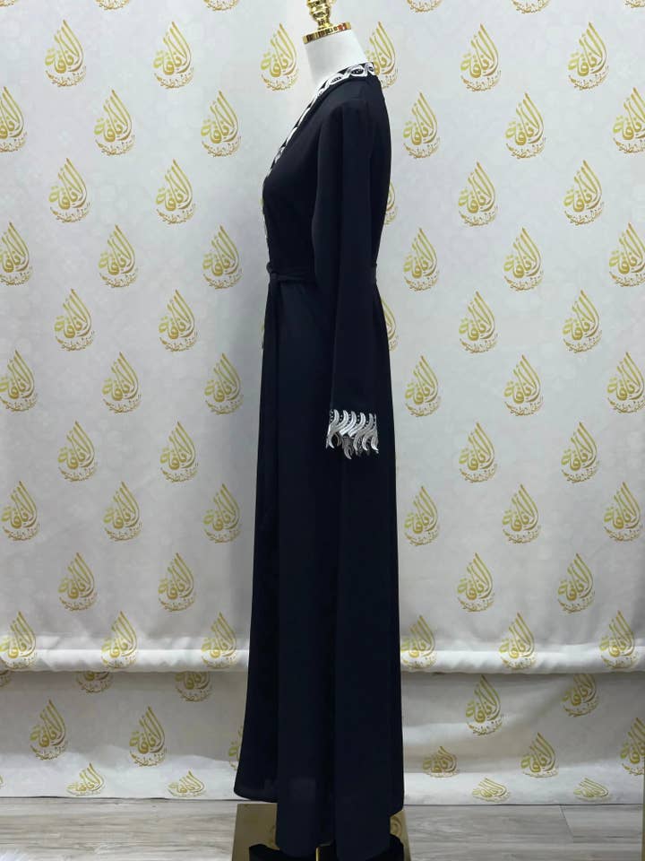 Palestinian Elegance - Wholesale Kaftan - Women's - Elegant Abaya: Style and Sophistication in Harmony35