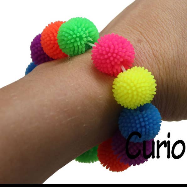 1 Mini Pom Puffer Hedge Ball Fidget armband Sensory Fidget voor wholesale door Curious Minds Toys