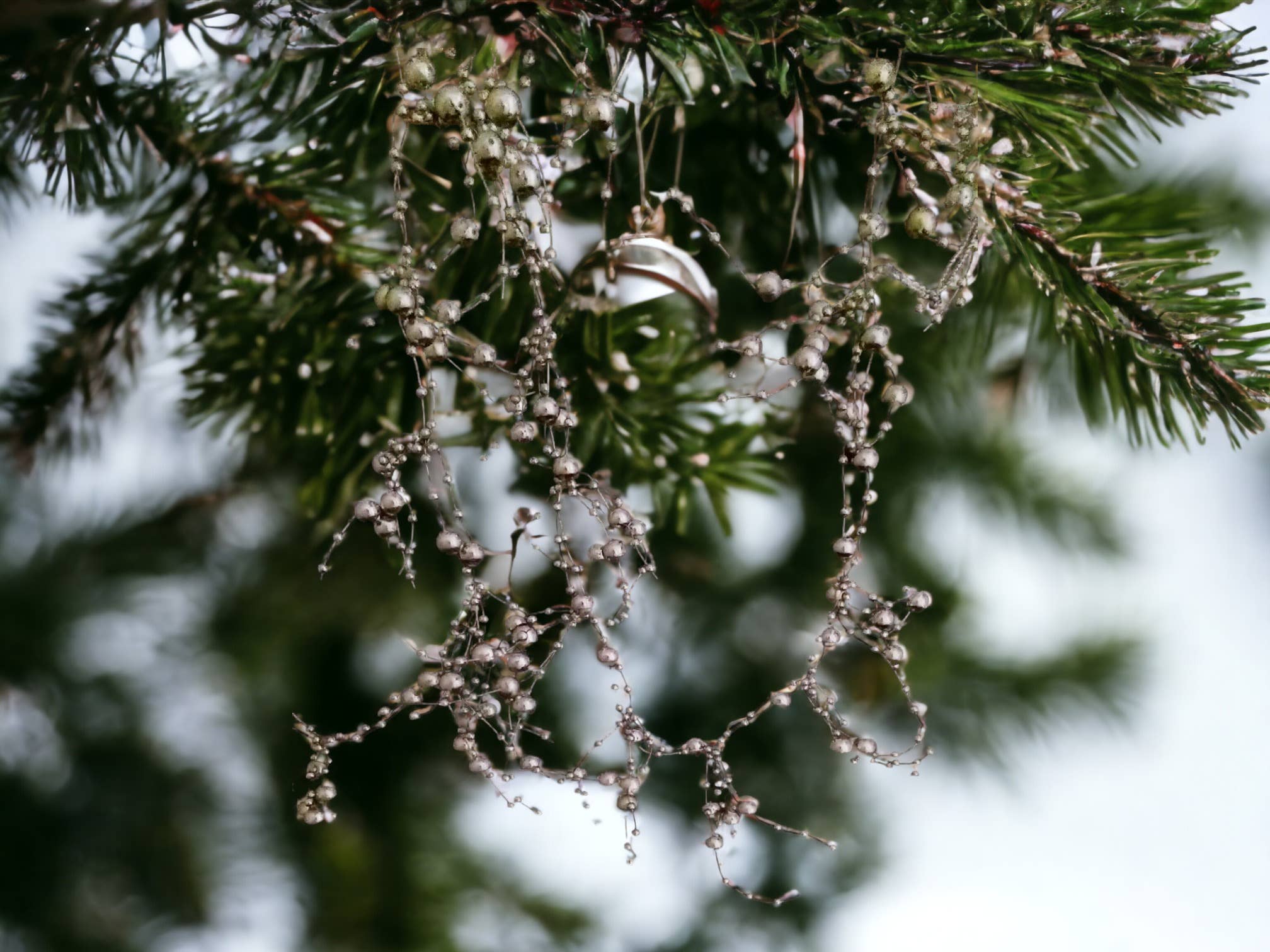Decor N Beyond - Wholesale Bunting/Garland - 6' Silver Loose Bead Garland2