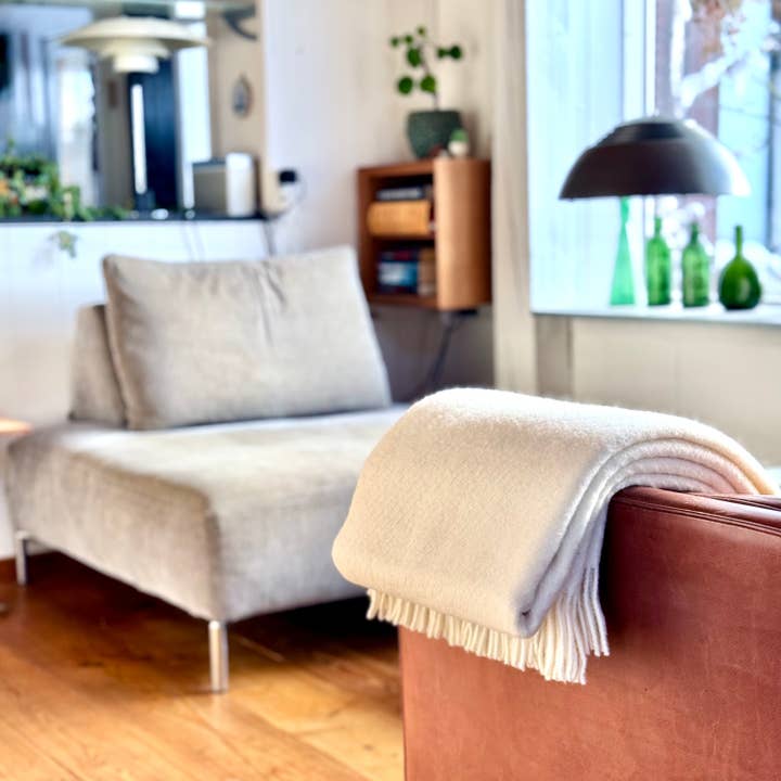 Laesoe 100% Wool Plaid® - White blanket for wholesale by Rune-Jakobsen Design
