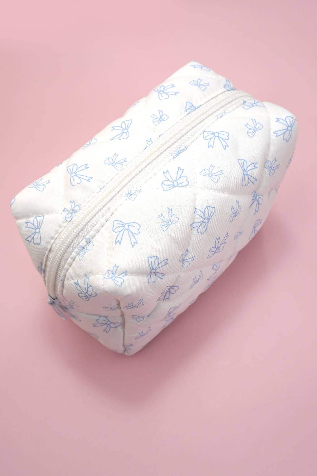 JOSSLYN by wall to wall - Wholesale Makeup/Cosmetic Bag - QUILTED COTTON BOW COSMETIC POUCH BAG | 40P5564