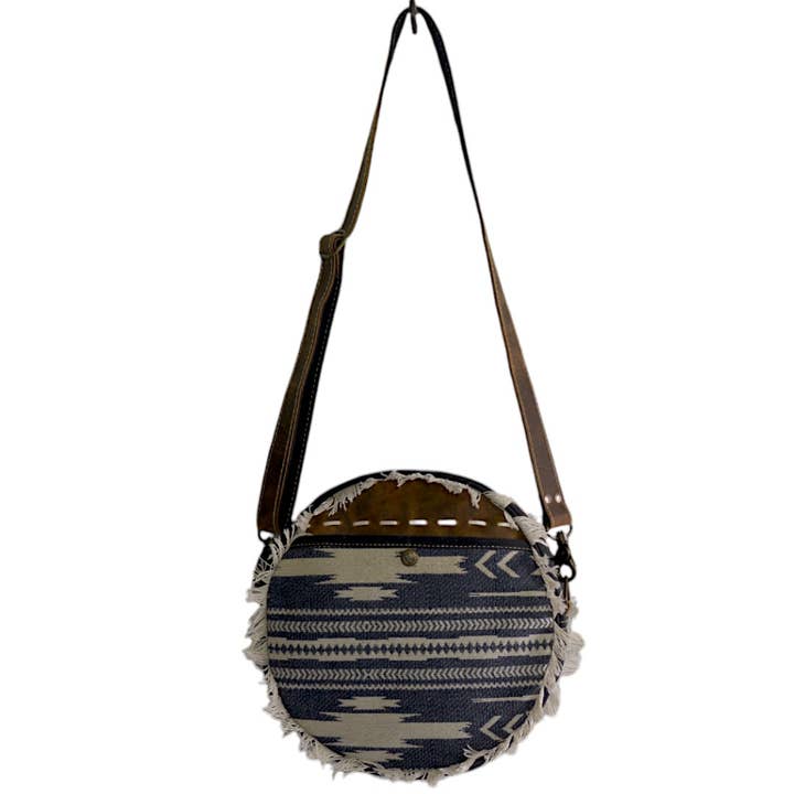 Canvas & Leather Handaluxe Canteen Bag
for wholesale by Hopofly Bags