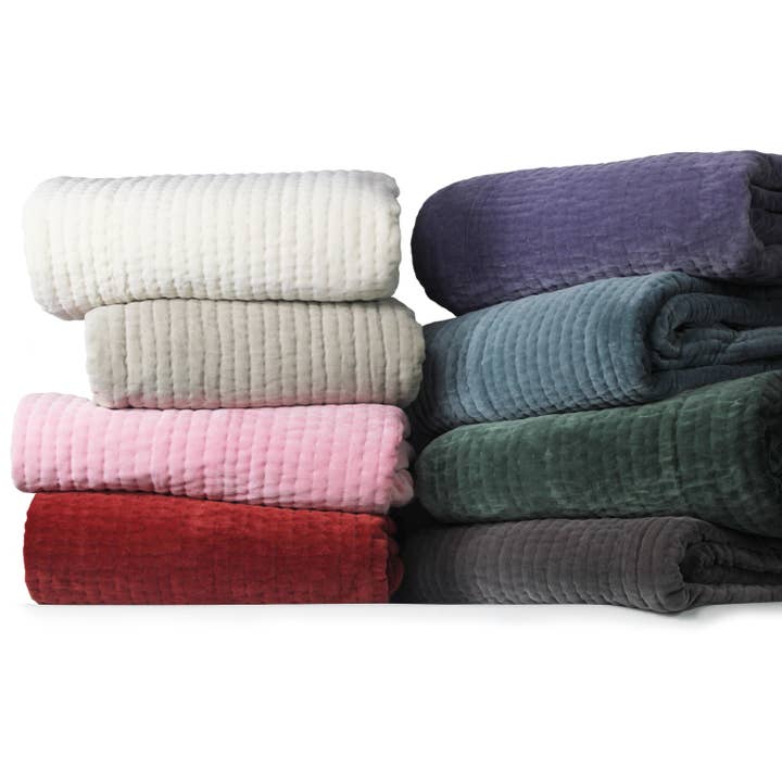 Mélange Home - Wholesale Quilt - Tamara Velvet Quilt Set