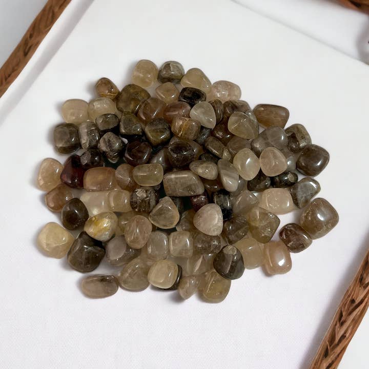 Rookkwarts tuimelstenen - 1 kilo voor wholesale door Raj Minerals Inc