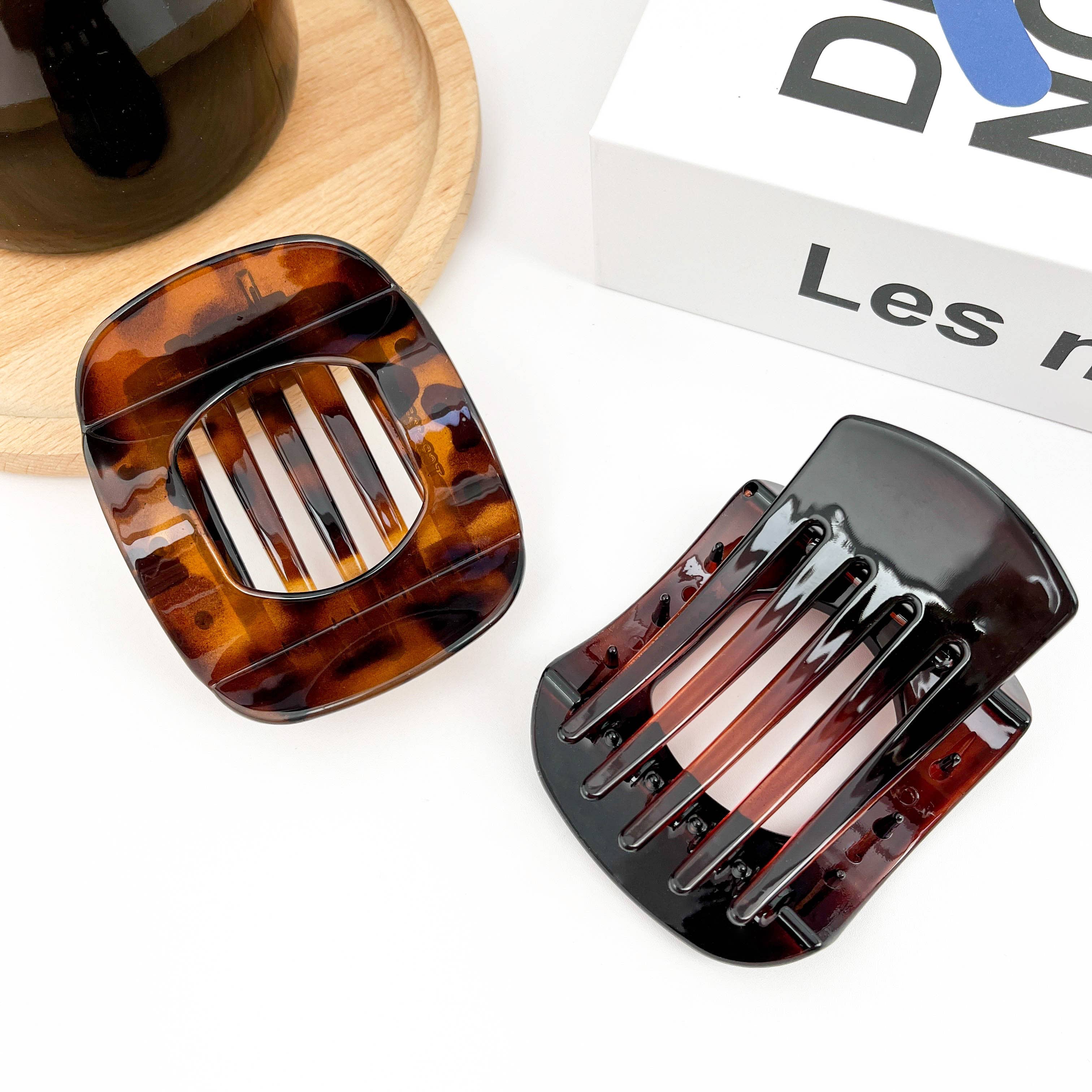 TheDivaSoap - Wholesale Hair Clip - Women's - Flat Round Hair Claw Clip, Autumn and Winter Retro Hair Clip5