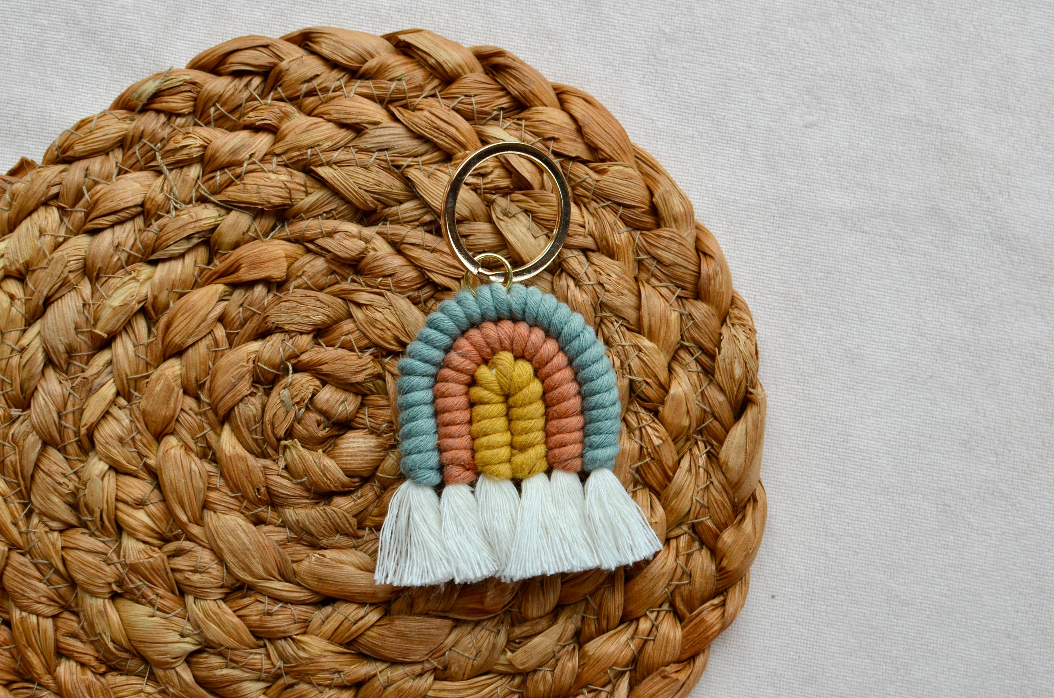 The Twistery – wholesale Keychain – Women's – Rainbow Keychain- Ring3