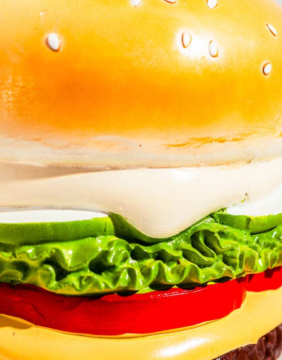 McGowan & Rutherford Ltd - Vendita all'ingrosso Sgabello - Tavolino o sgabello a forma di hamburger1