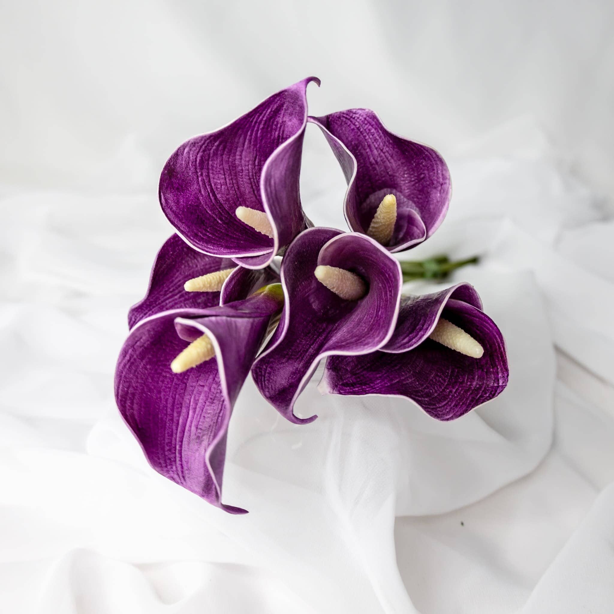 Realistic Artificial Flowers – wholesale Konstgjorda blommor – Mauve Mini Calla Lily - Realistiska Konstgjorda Blommor1