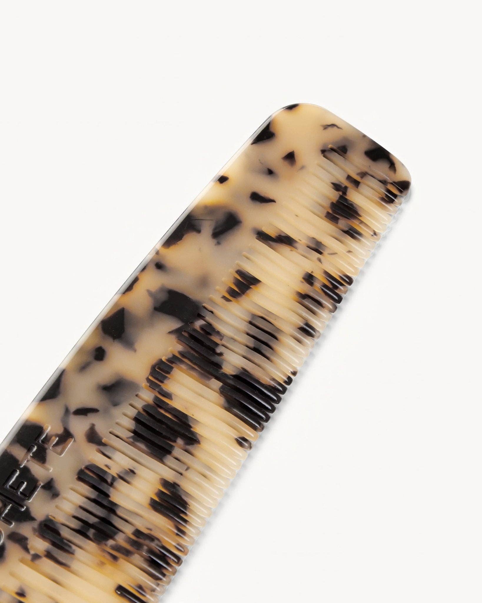 MACHETE - Wholesale Hair Brush/Comb - No. 1 Comb in Blonde Tortoise1