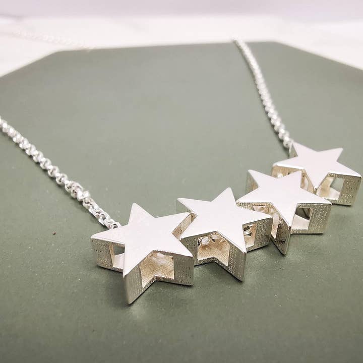 Collar con colgante de cuatro estrellas de plata de ley para venta al por mayor de Sophellie Jewellery