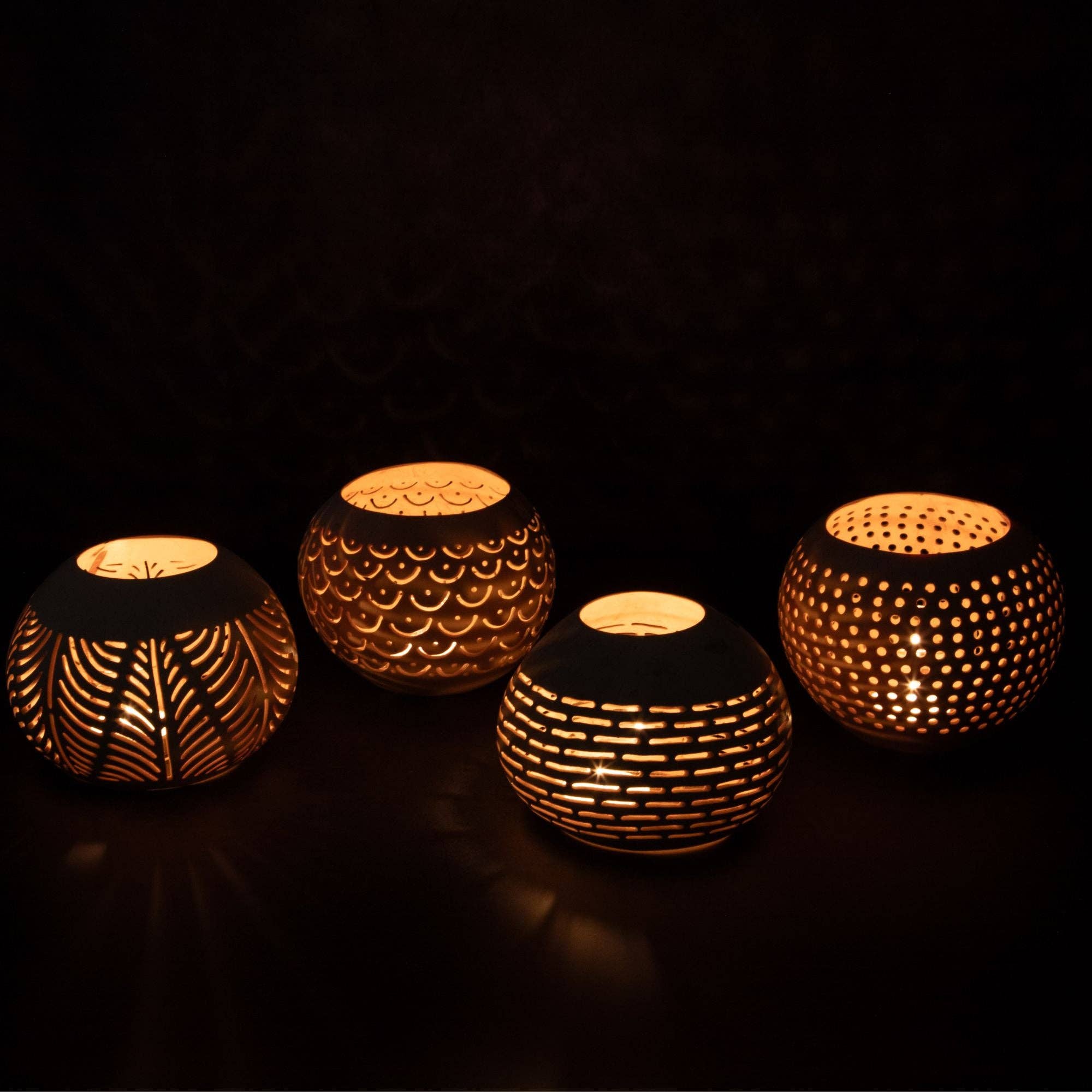 Jak Jak Home – wholesale Lantern – Ambient Pattern Candle Lantern4