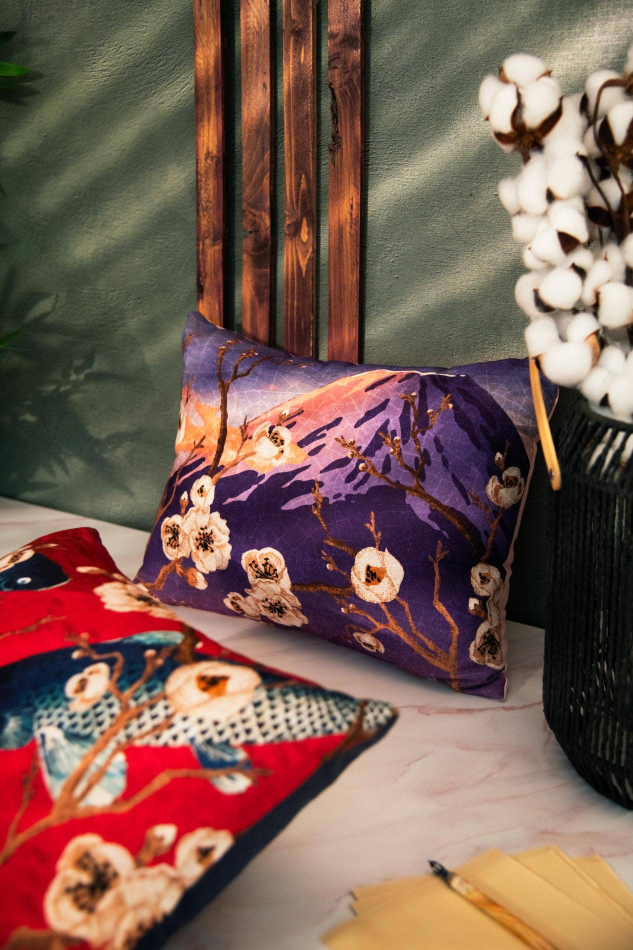 Bergamaschi & Vimercati S.p.a. - Wholesale Throw/Decorative Pillow - Fuji Living, Fuji Decorative Cushion CM 45X308