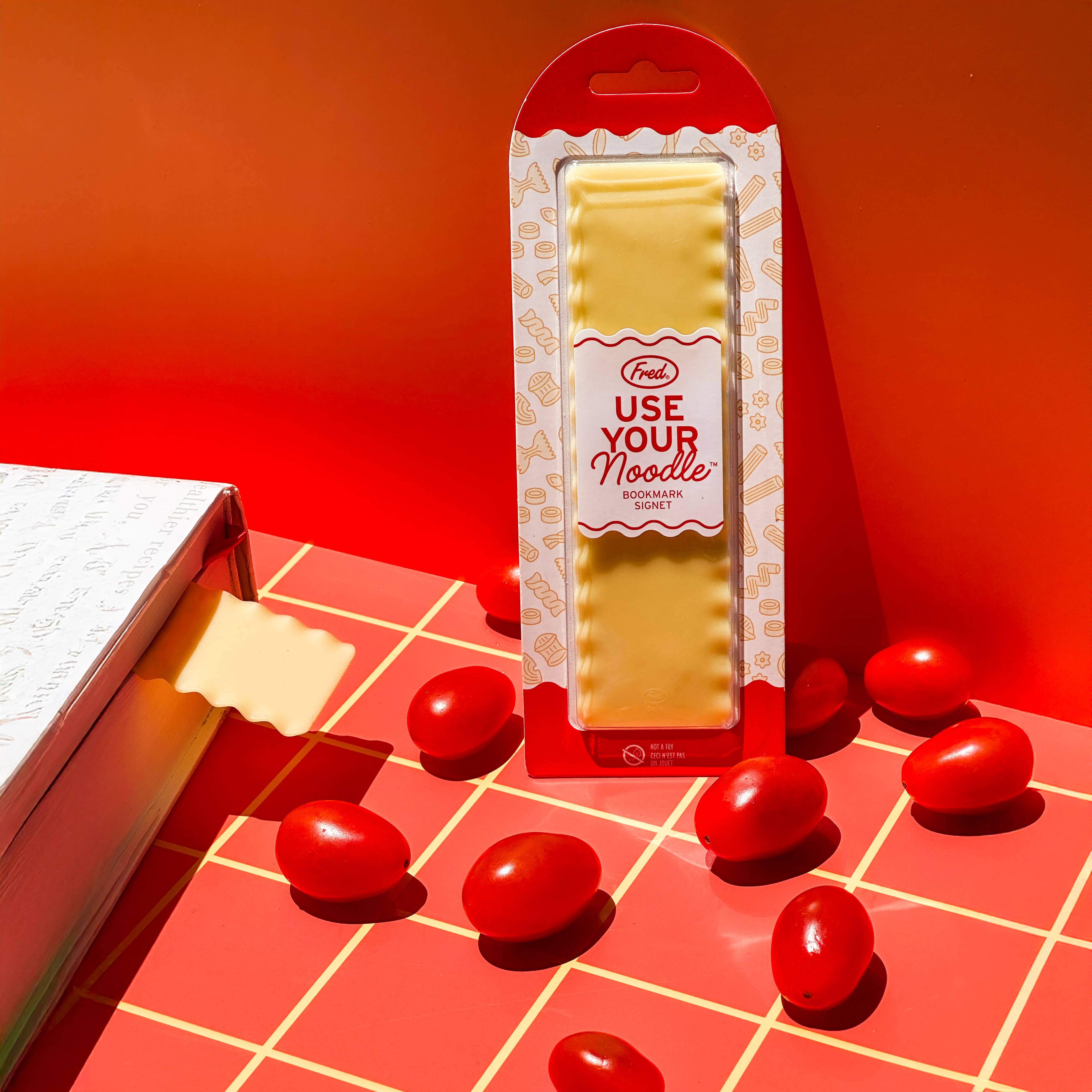 Fred & Friends - Wholesale Bookmark - USE YOUR NOODLE - Lasagna Noodle Bookmark3