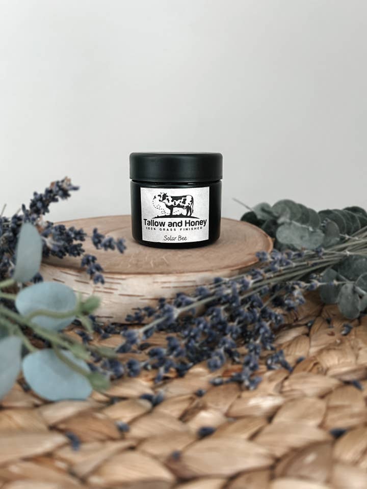 Abeille Solaire pour la vente par Tallow and Honey, LLC.