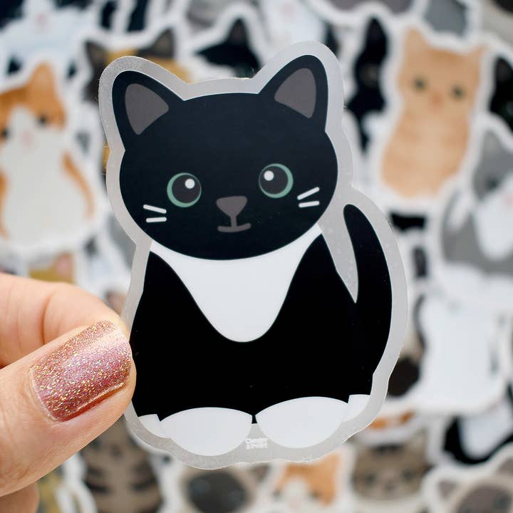 On dirait mon chat ! Autocollant noir en forme de chat pour la vente par Chester and Pearl