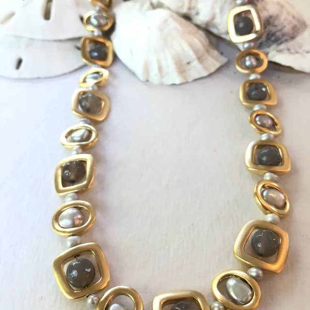 Studio G - Vendita all'ingrosso Collane di perline/perle - Collana Moderna con Perle d'Acqua Dolce e Pietra5