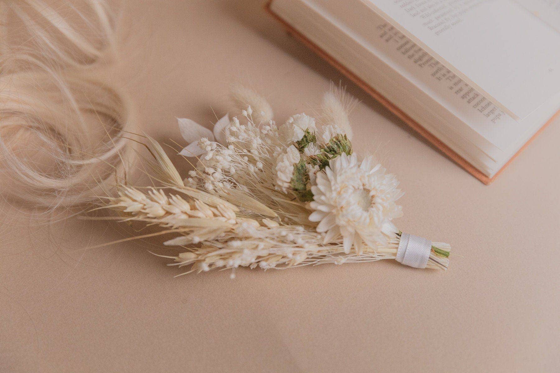 Hidden Botanics – wholesale Wristlet – White Statice & Straw Flowers Wrist Corsage  / Ruscus Wrist Corsage / Flower Bracelet5