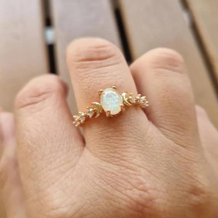 Ashlen - Wholesale Ring met meerdere stenen - RING MET OPAAL MAANSTEEN